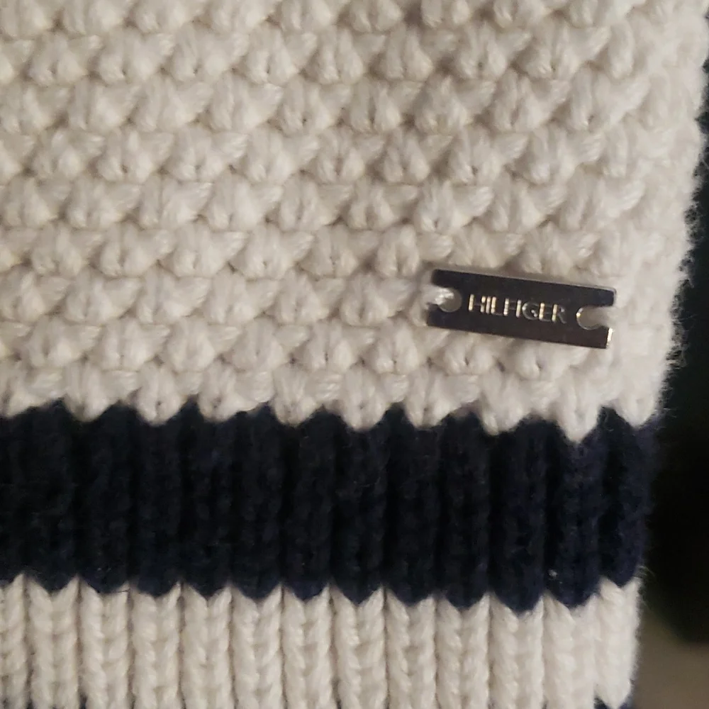 TOMMY HILFIGER Sweater - Picture 4 of 6